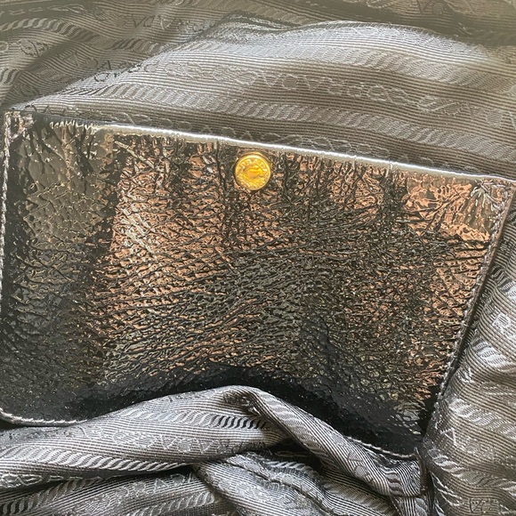 Vintage Prada Nylon shoulder bag with good condition. Look at photos - Picture 7 of 15